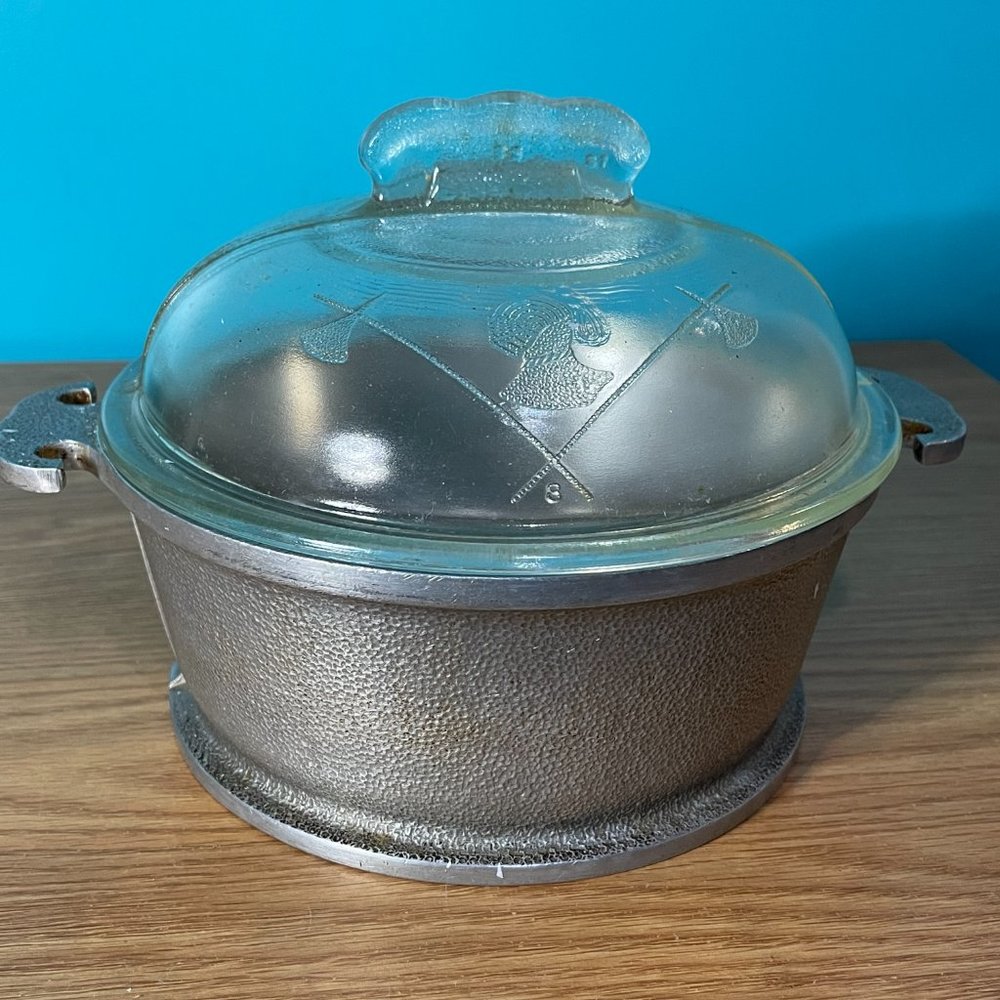 Vtg Guardian Service 8" Aluminum Roaster/Casserole Pot with Original Glass Lid
